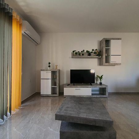 Pretty 2 Bedroom Apartment With Shared Pool 圣保罗湾城 外观 照片