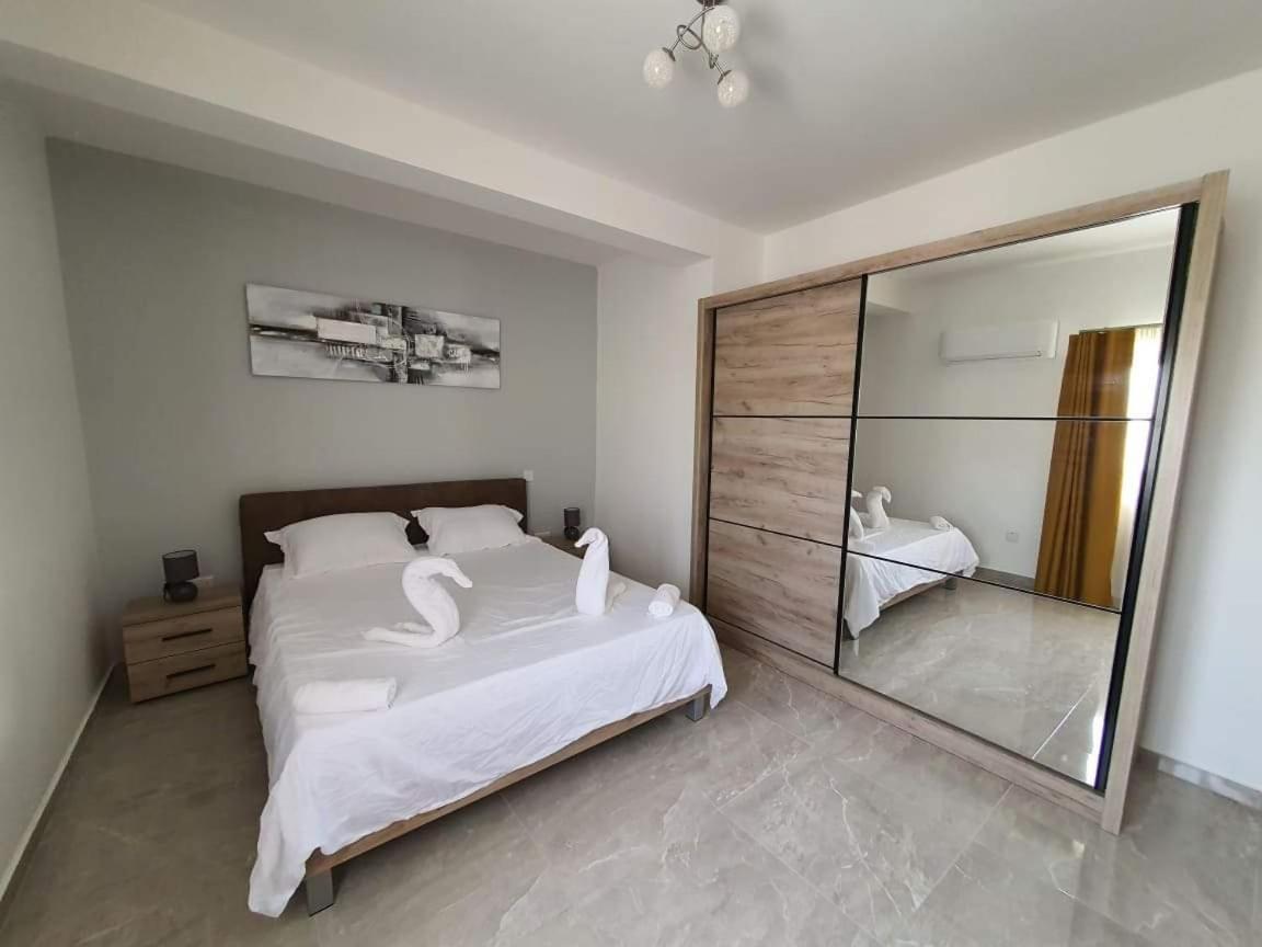 Pretty 2 Bedroom Apartment With Shared Pool 圣保罗湾城 外观 照片