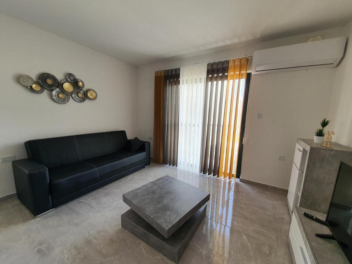 Pretty 2 Bedroom Apartment With Shared Pool 圣保罗湾城 外观 照片